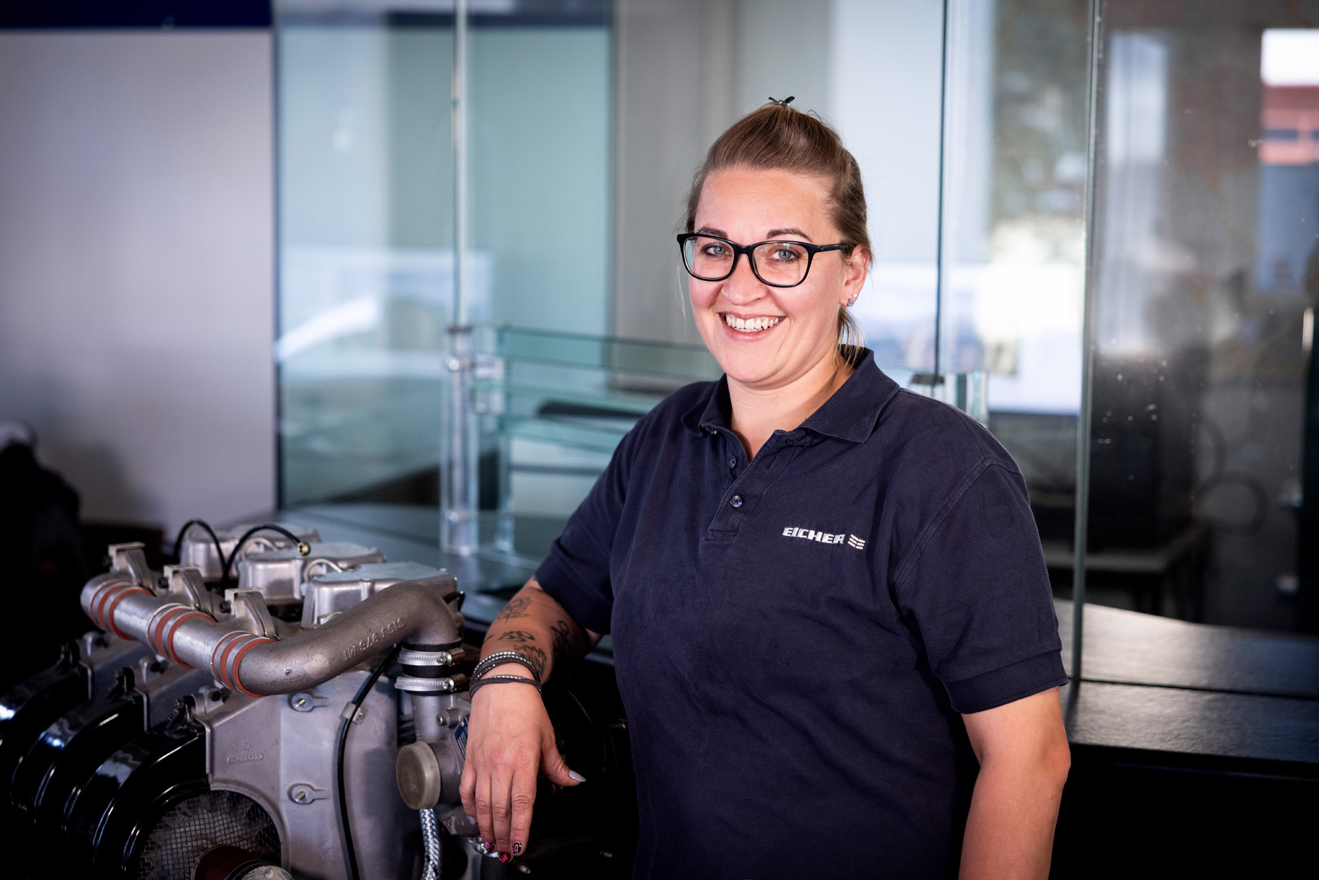 Mitarbeiterin der Eicher Vertriebs GmbH im Bereich Lager und Versand