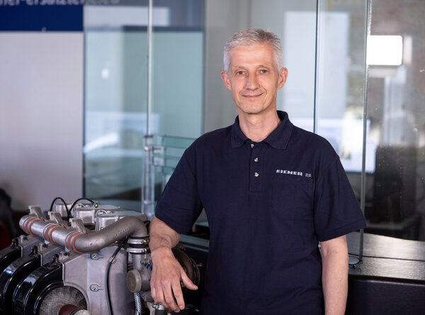 Mitarbeiter Peter Schmid der Eicher Vertriebs GmbH im Portrait